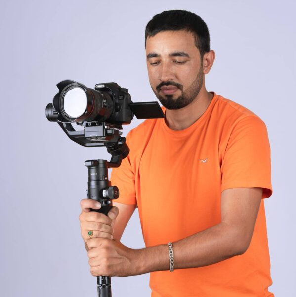 Saroj Raj giri the lead instructor at idea media training